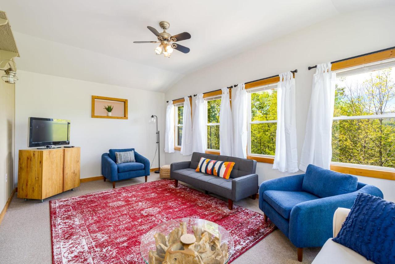 River Access Cabin With Hot Tub, Fire Pit, & Wifi! Morton Grove Buitenkant foto